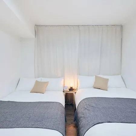 Sky Castle White J House 2 Apartment